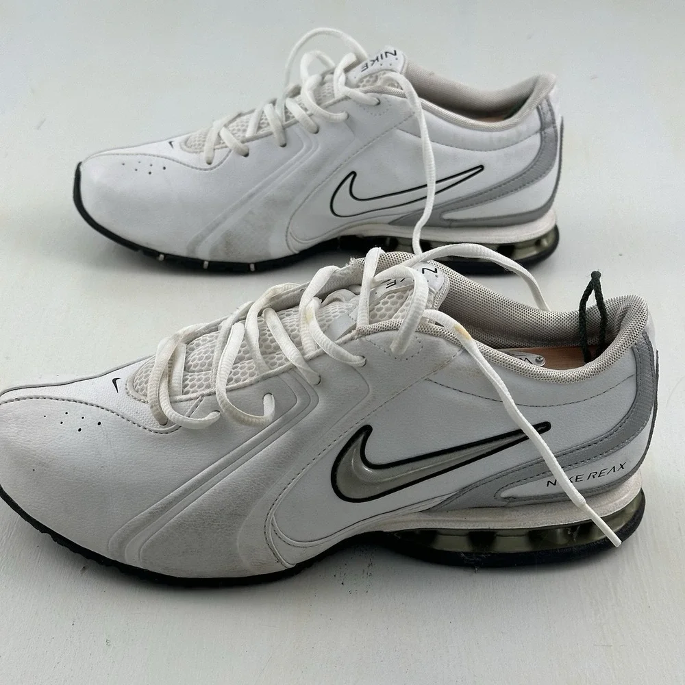 Nike REAX Revolution TR 3 Sneakers Mens 9 White Silver Trainer 333765-101